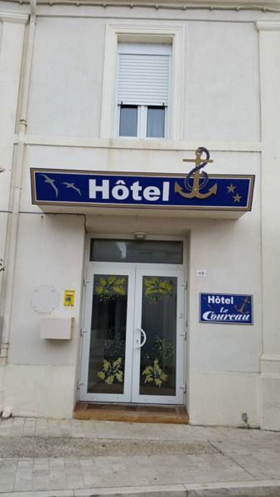 Hotel Le Coureau แซ็ง-โทรจง-เลส์-แบ็งส์ ภายนอก รูปภาพ